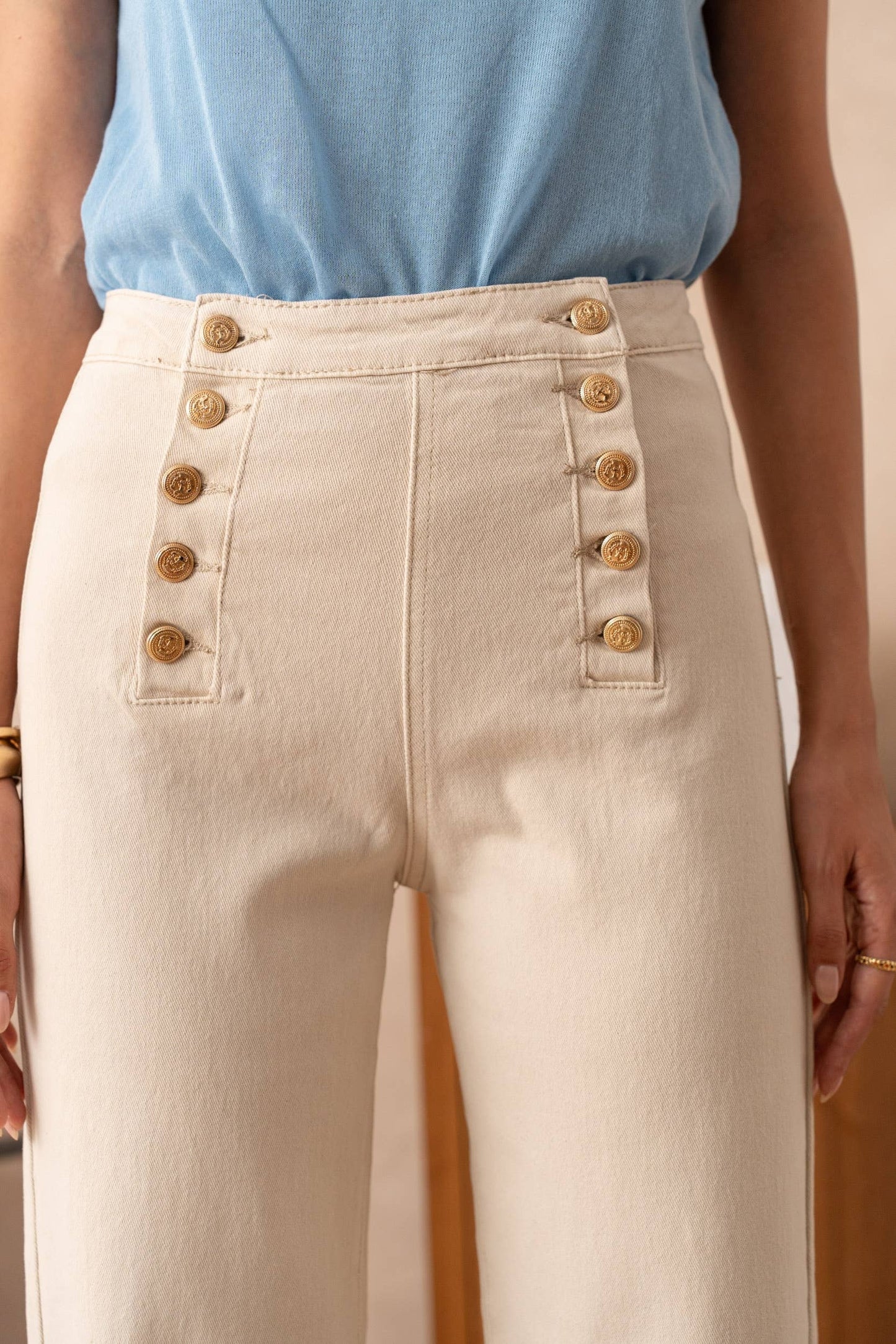 Vivid Jeans med knappar: Offwhite