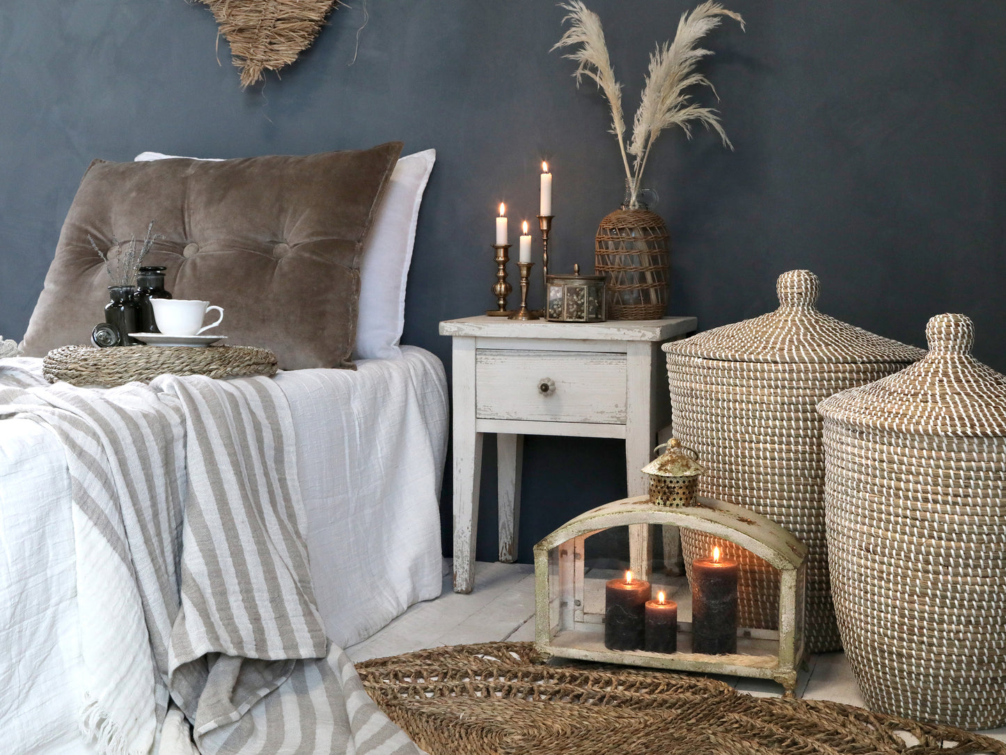 Nattduksbord med låda - Chic Antique - Shabby Chic