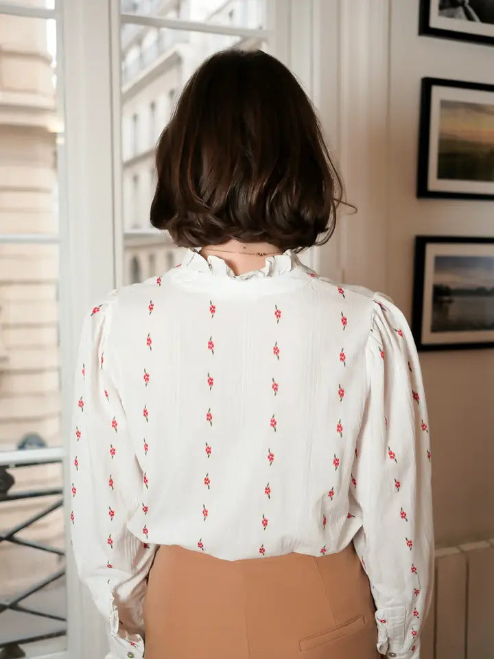 Blus med små blommor - Röd
