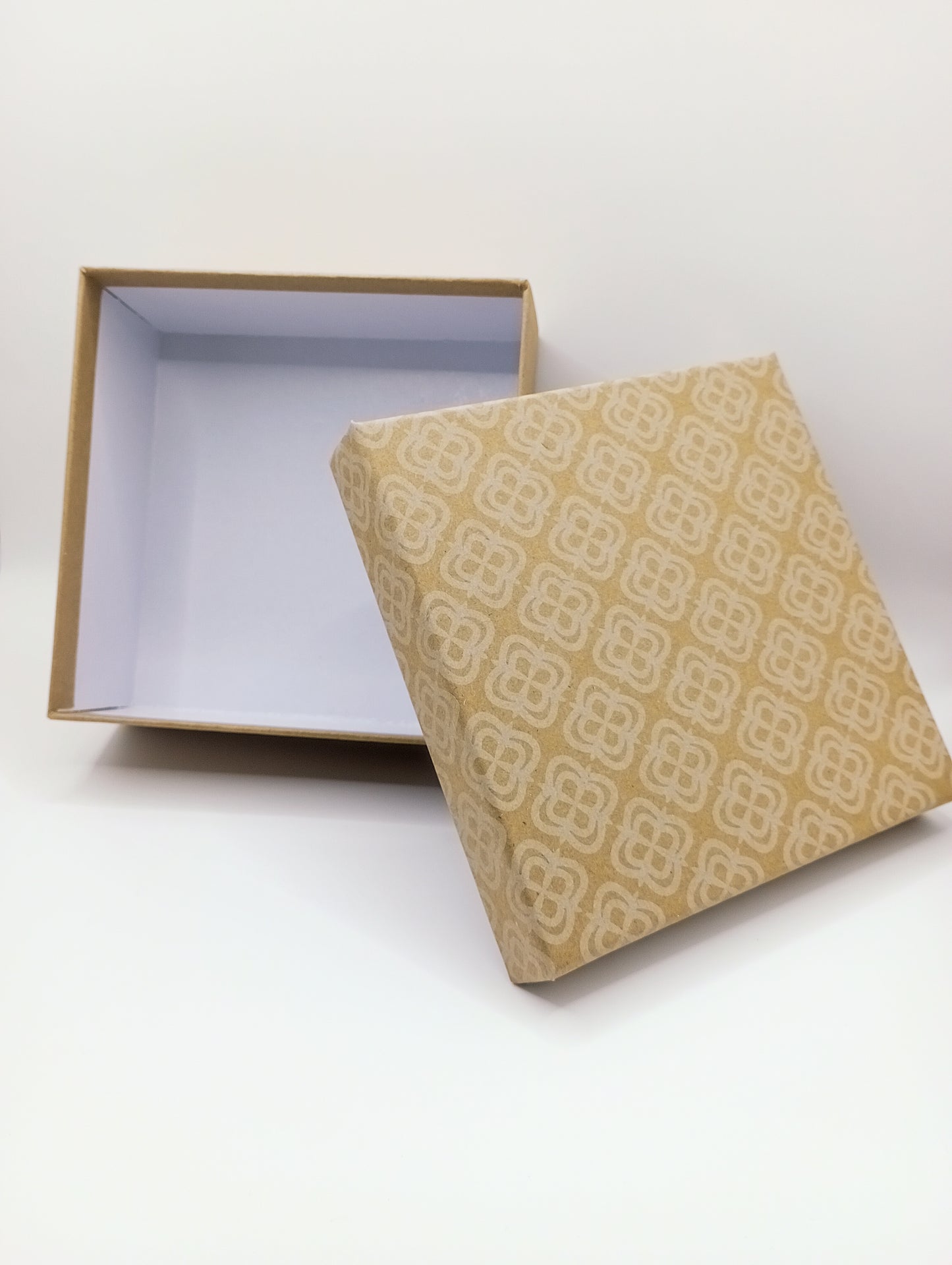 Kraftpapir gaveæske - forskellige størrelser