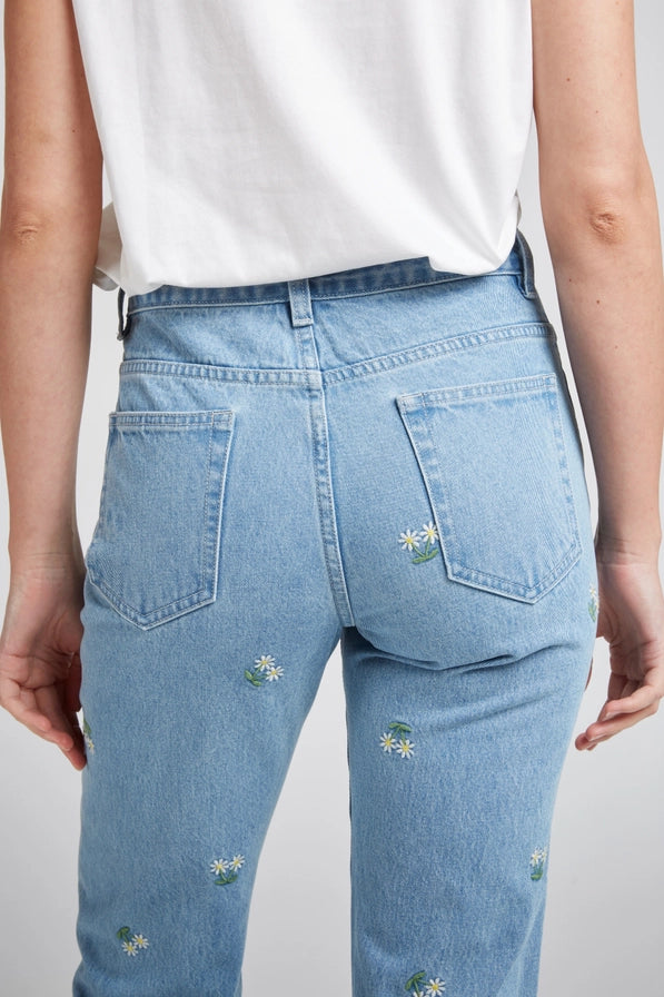 RINGO - Broderade jeans