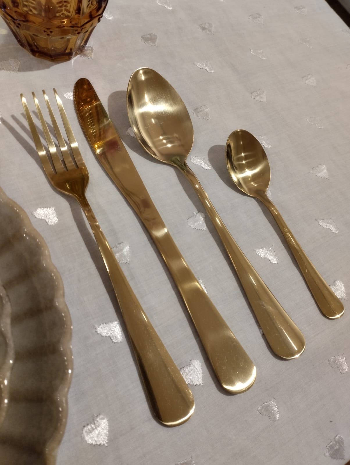 Bestickset - 16 delar - guld