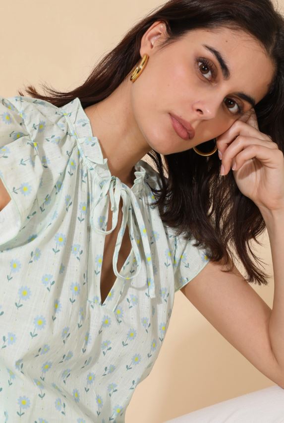 Blus Carlotta - 100 % bomull - Ord.Pris 699:-