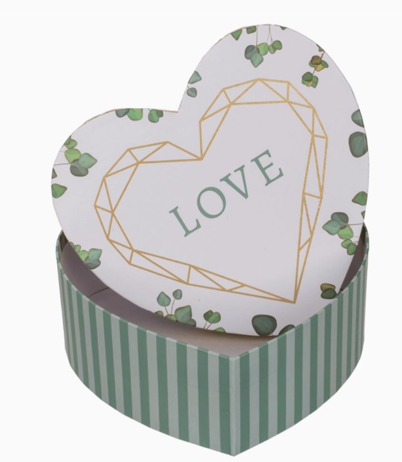 Presentbox Hjärta i kraftpapper - LOVE - olika storlekar