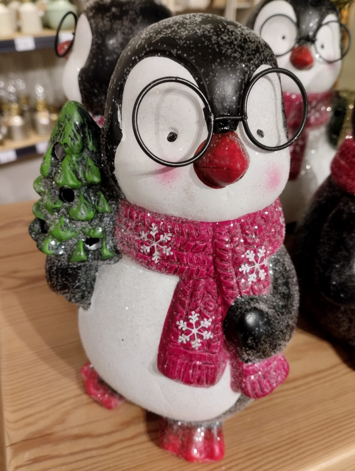 Pingviner med stora glasögon och halsduk - Juldekoration