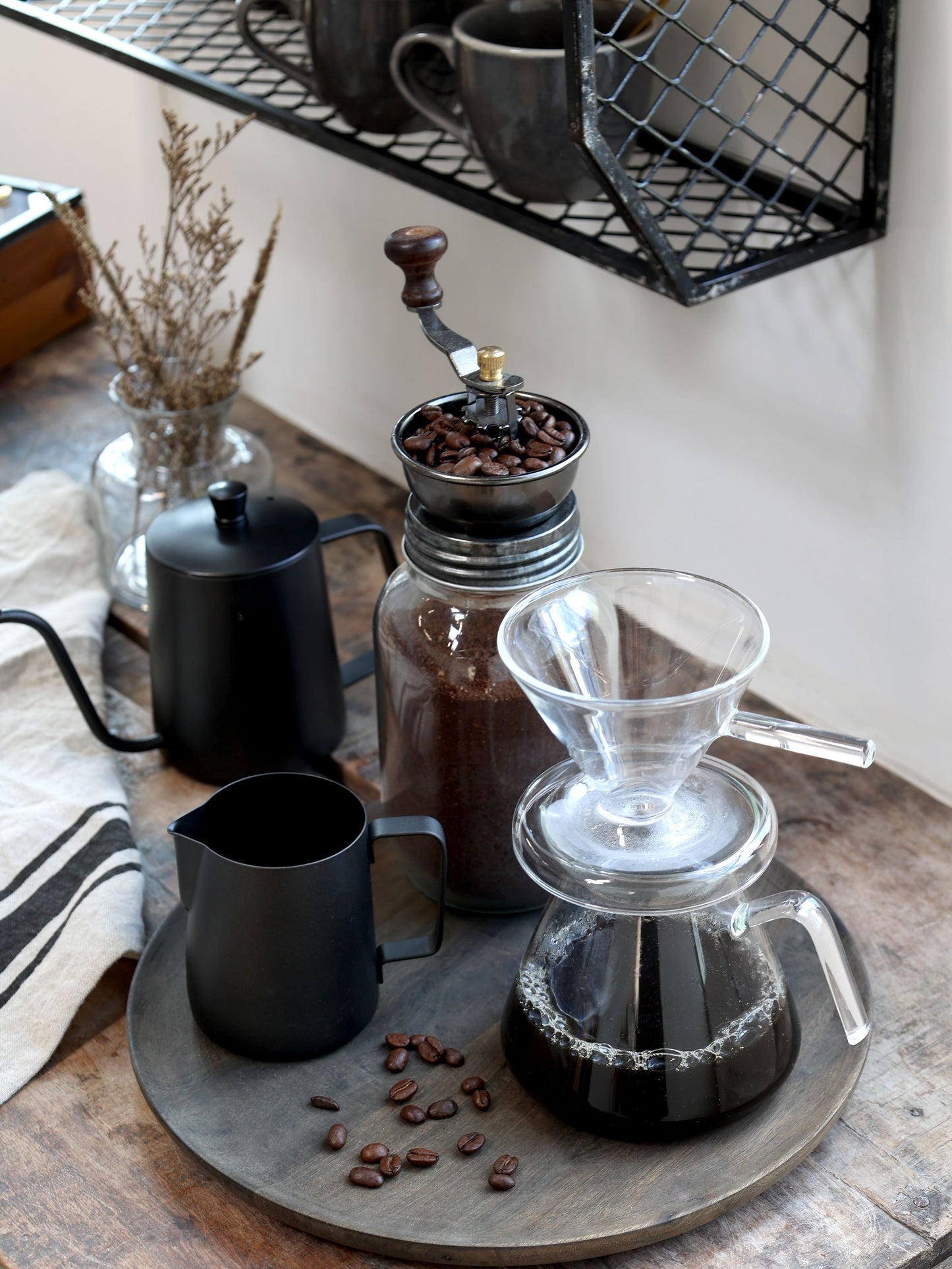 Modern Kaffekvarn med Lock
