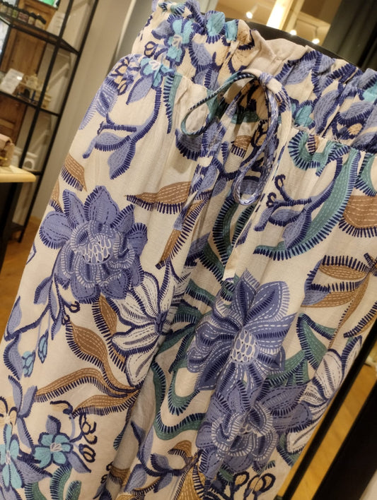 Blå blommiga byxor med fickor - M/L - 952-7