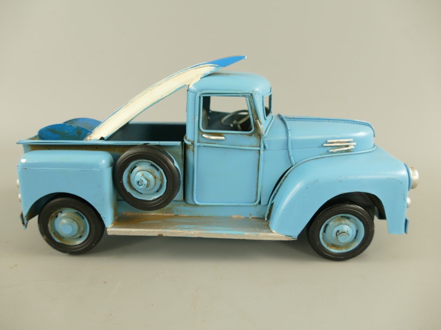 Blå Modellbil med surfbräda - Pick-Up - Plåt - 26cm