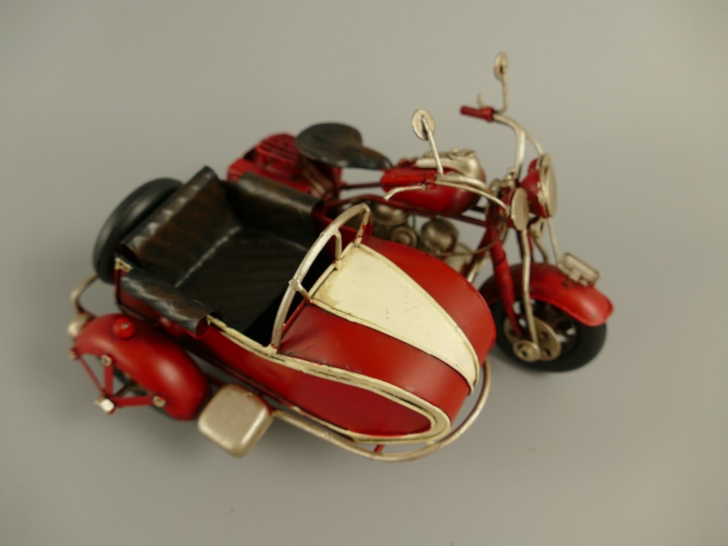 Motorcykel med sidovagn - Metall - Röd