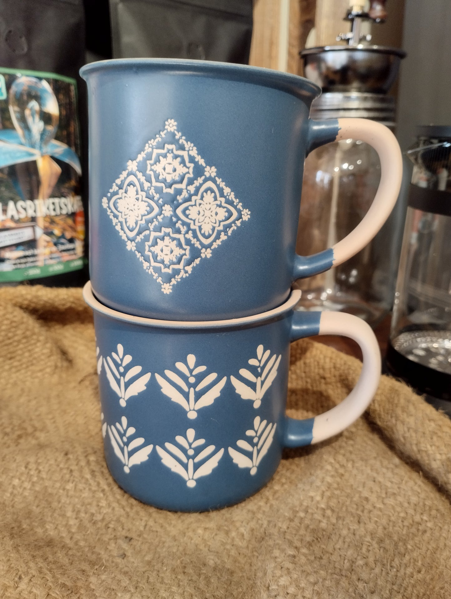 Mugg - Blå Vit - med Dekor