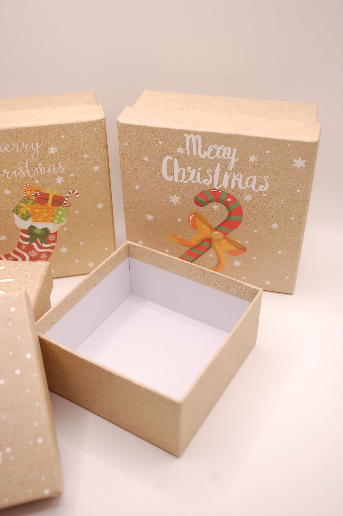 Presentbox - Merry Christmas - i kraftpapper - olika storlekar