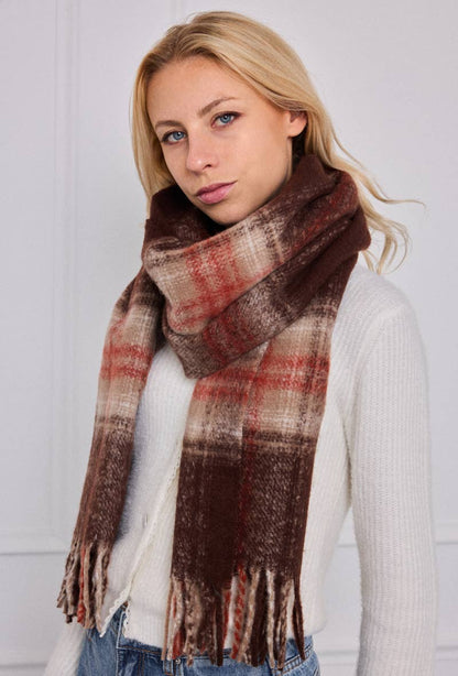 Rutig ullhalsduk: Brun - 30% Ull