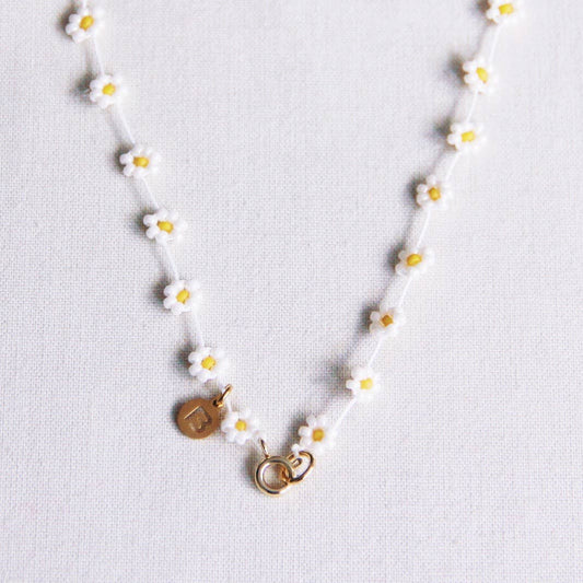 Handgjort Tusensköna-halsband – vit/gul