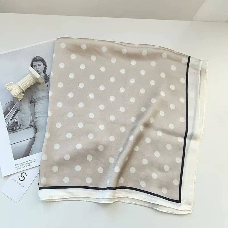 Sjal i silkesblandning - Färg: beige