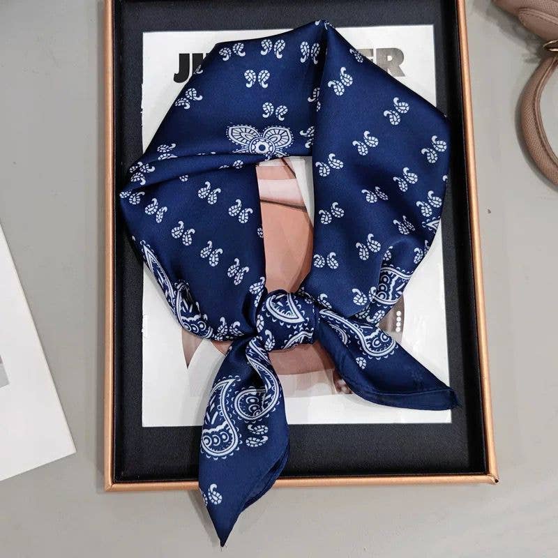 Sjal i silkesblandning - Färg: Mörkblå