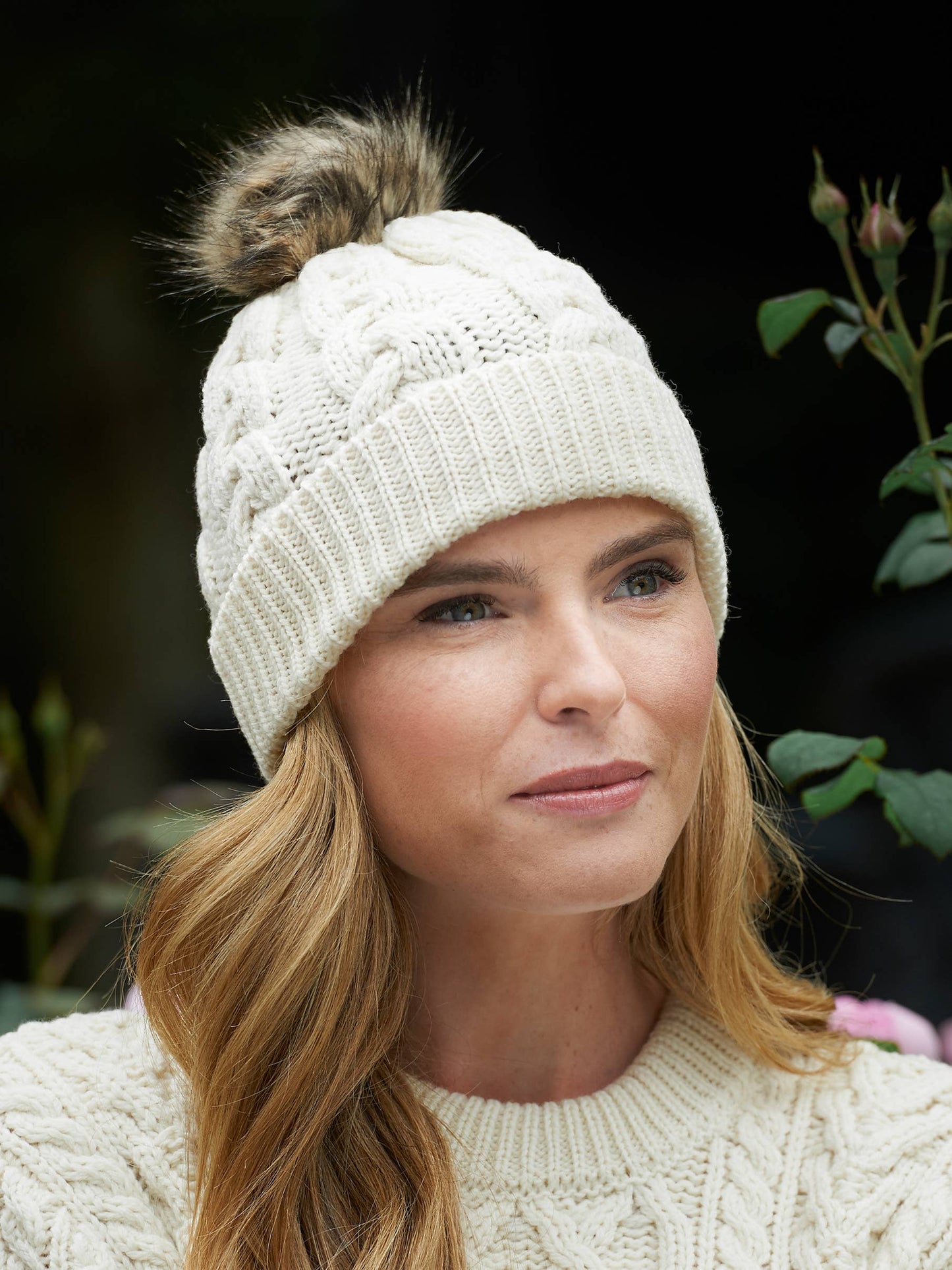 Kabelstickad Mössa - 100% Merinoull - grön / En storlek