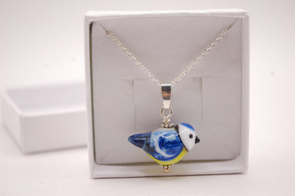 Halsband med Fågel i Glas - Blåmes - Marianne Degener