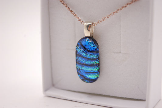Halskedja - Litet Glashänge - Dichroic Glas - Blå - Silver