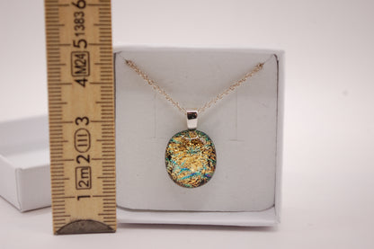 Halskedja - Litet Glashänge - Dichroic Glas - Gul / Grön - Silver