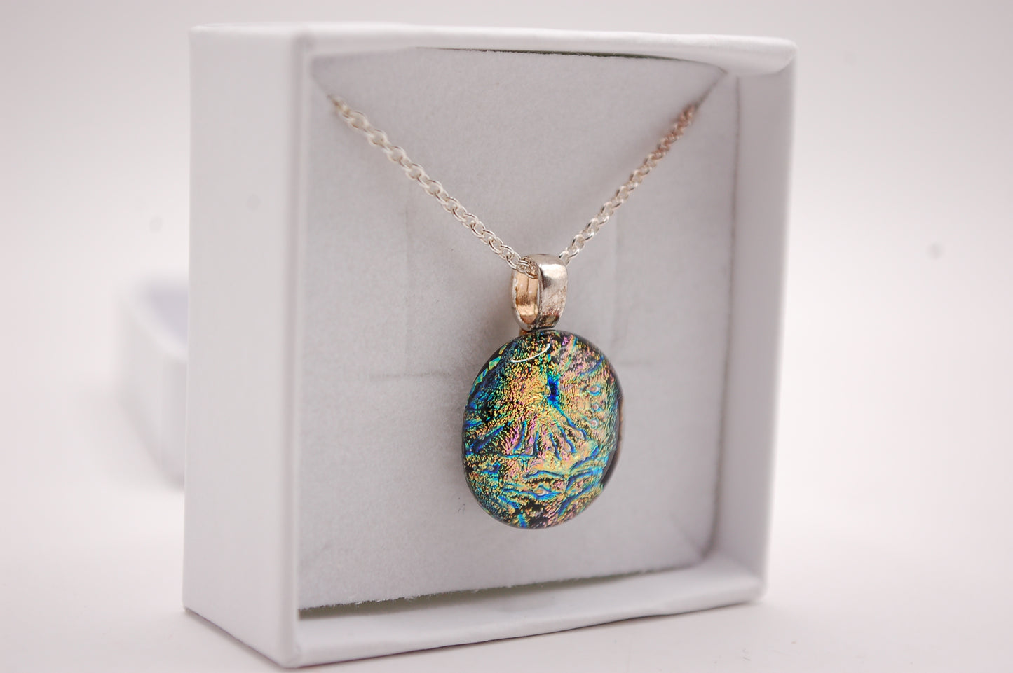 Halskedja - Litet Glashänge - Dichroic Glas - Färgglad - Silver