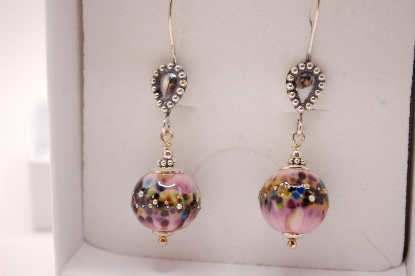 Örhängen i glas och 925 sterling silver - Rosa - Marianne Degener