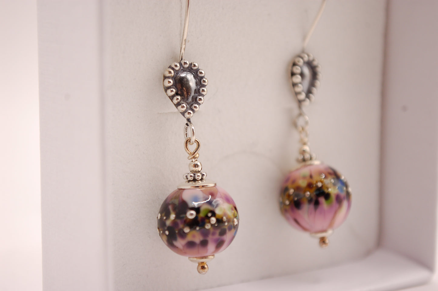 Örhängen i glas och 925 sterling silver - Rosa - Marianne Degener