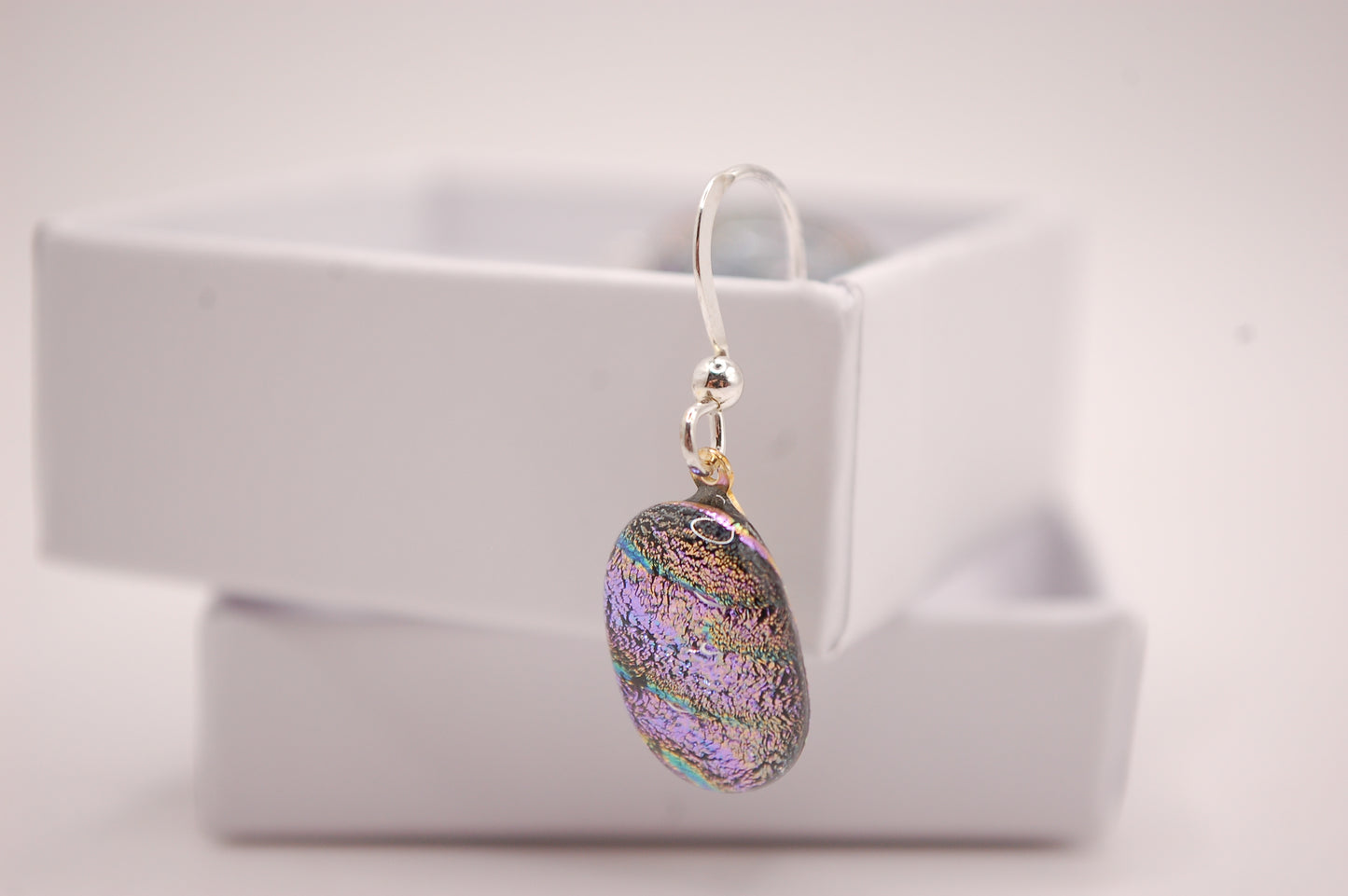 Par Örhängen - Dichroic Glas - Lila - Silver - Marianne Degener