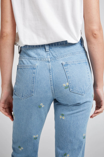 RINGO - Broderade jeans