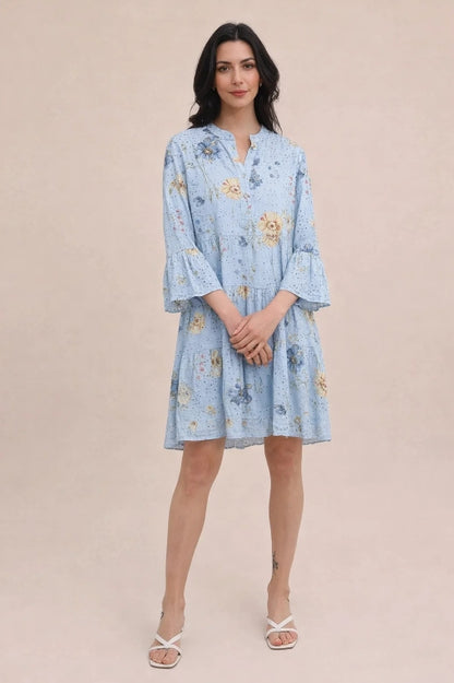 Klänning m. blommönster i 100 % bomull : Himmel Blå