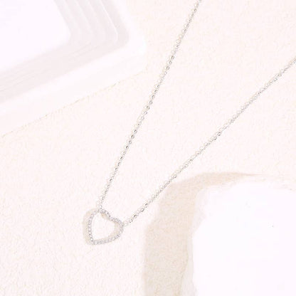 Elegant Silverhalsband med Hjärtat