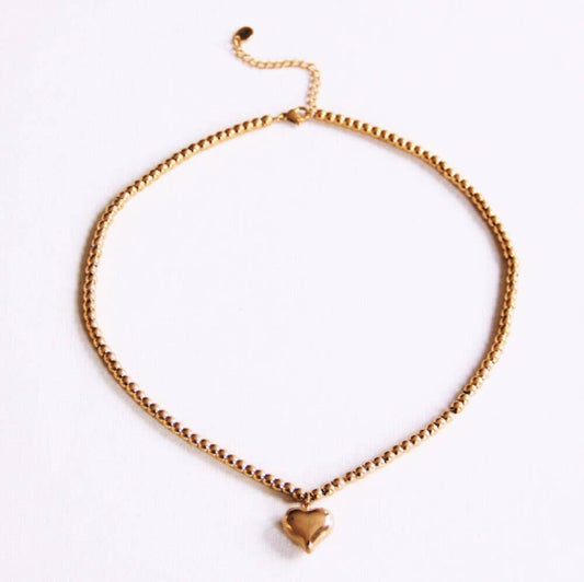 Pärlhalsband med hjärta – guld