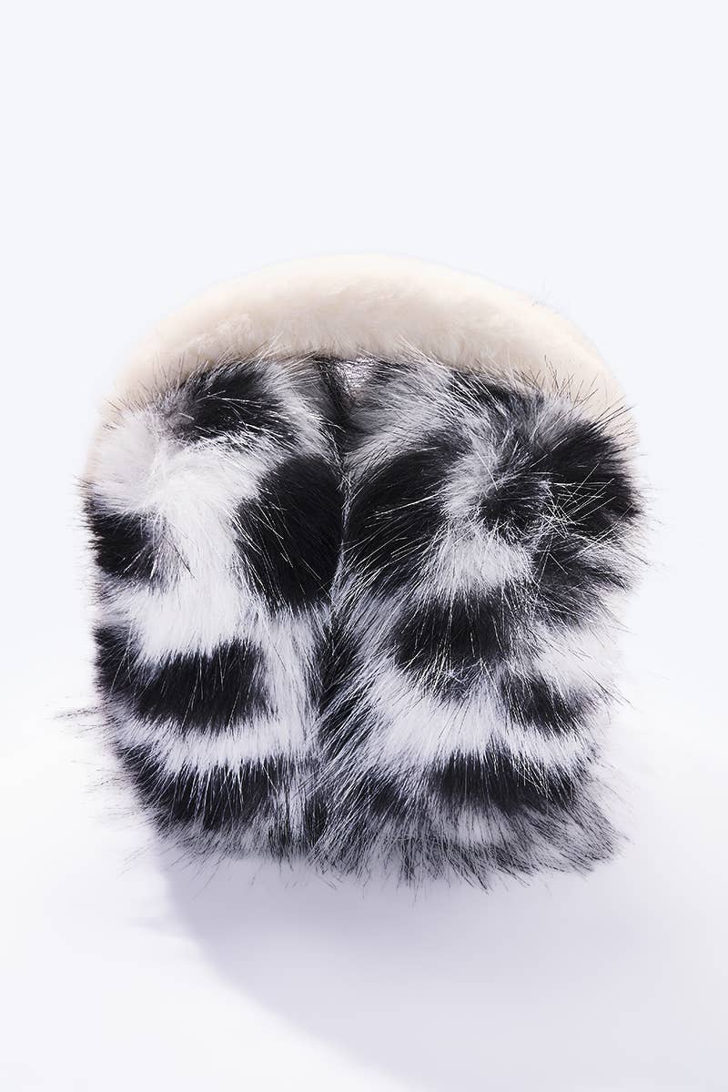 Leopardmönstrade öronmuffar i fuskpäls: Svart