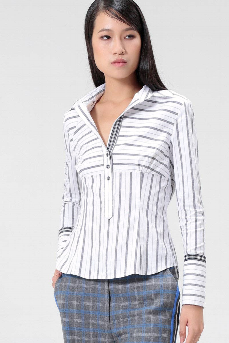 Figurnära Blus i Bomull