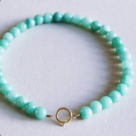 Halsband av naturstenspärlor XL – antikgrön