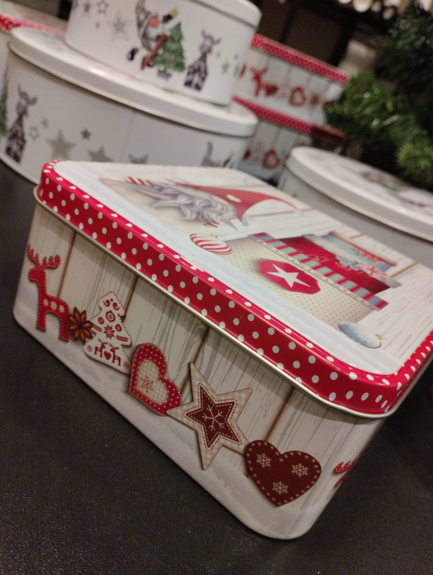 Kakburk - Tomte - Mellan