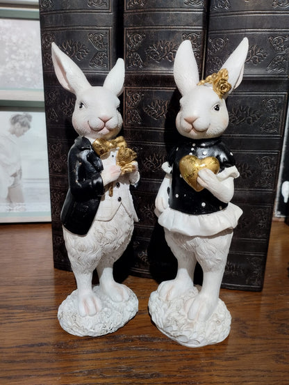 Elegant Kaninpojke - Höjd 21 cm