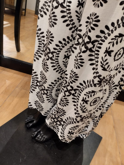 LAYLA - Geometriska byxor i stora storlekar