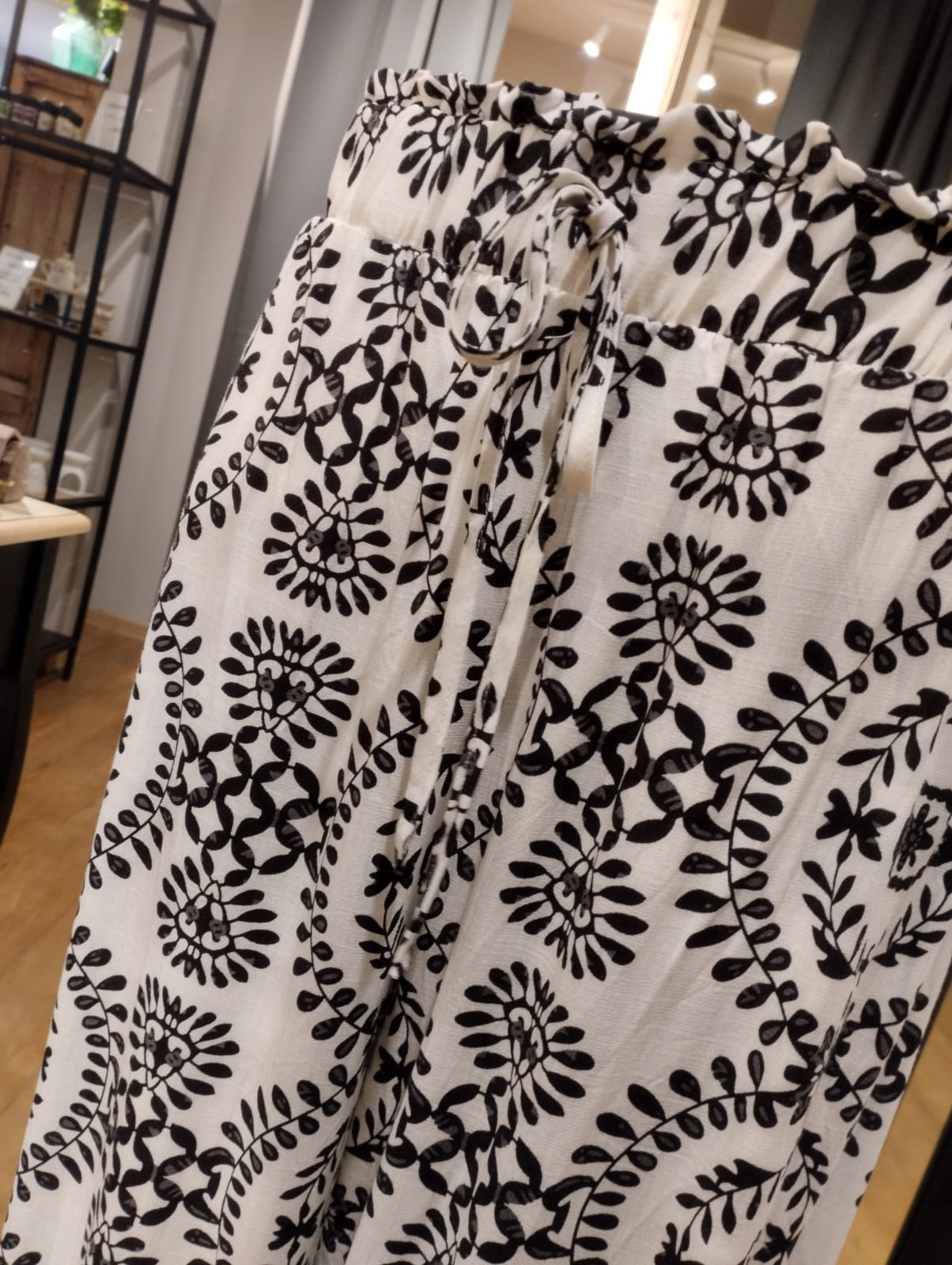 LAYLA - Geometriska byxor i stora storlekar