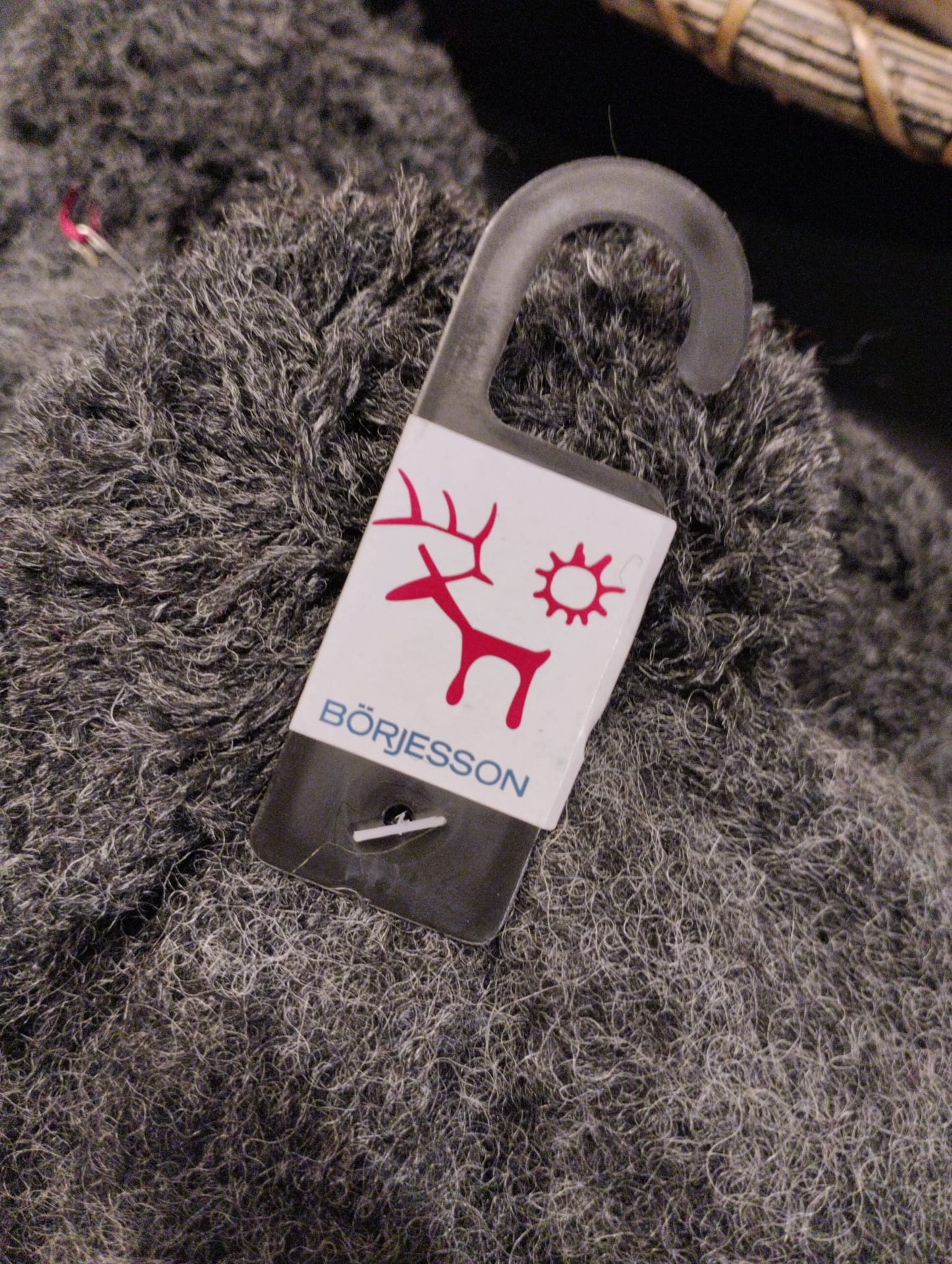 Pajala Stickad mössa: Mörkgrå / M