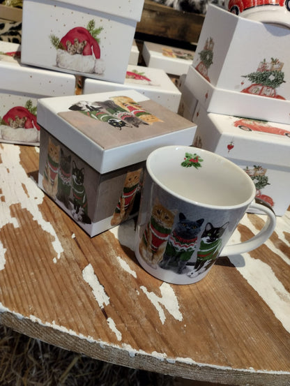 Mugg Jul Katter med Tröjor - 0,4 l