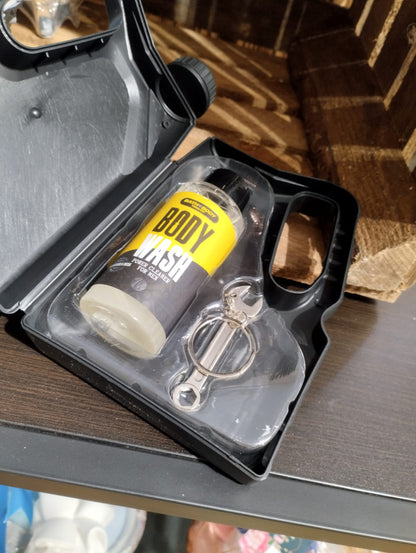 Presentset Toolkit - Duschtvål och Nyckelring