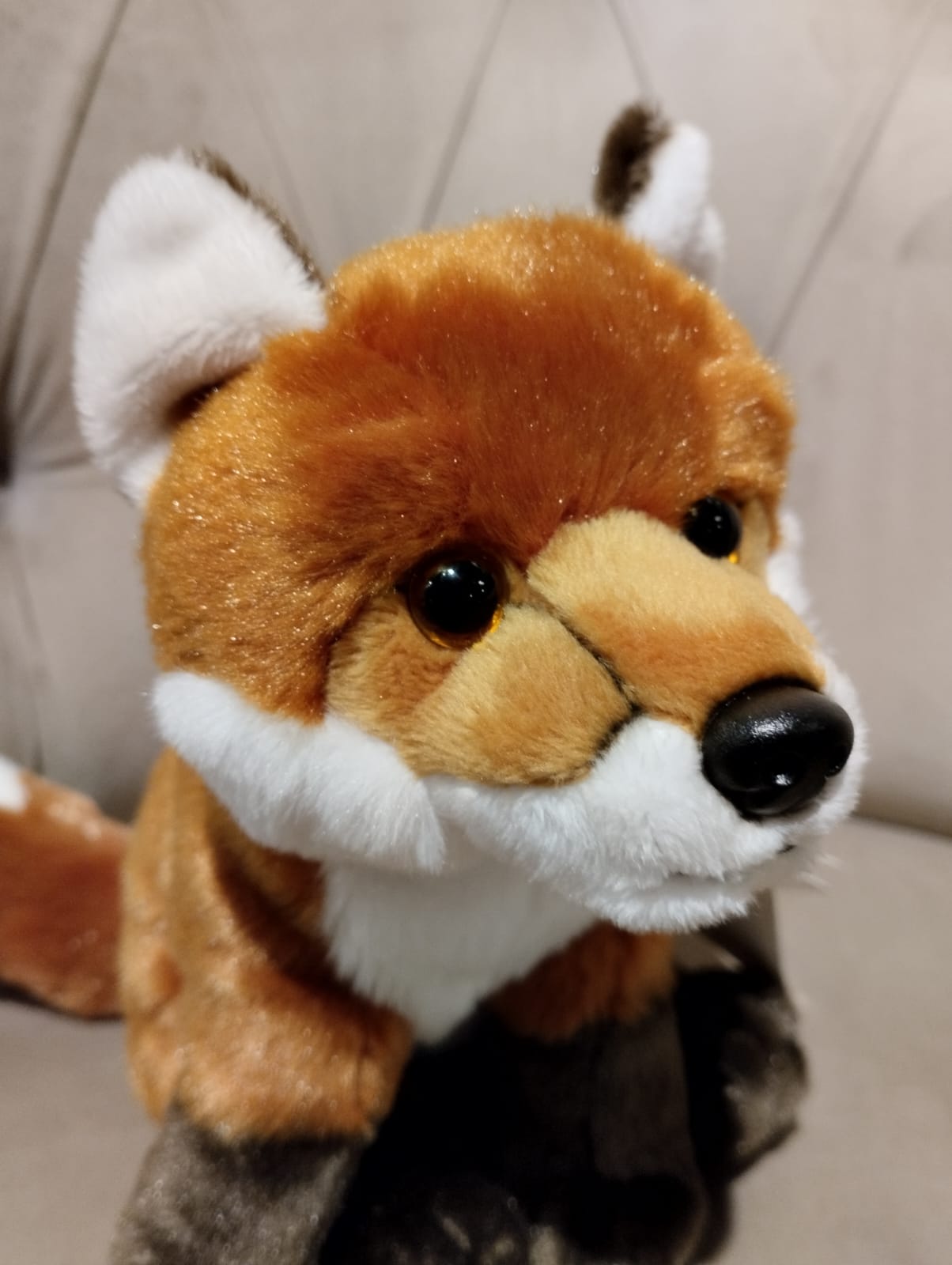 Gosedjur Räv, sittande - 21 cm (höjd) - Plyschleksak