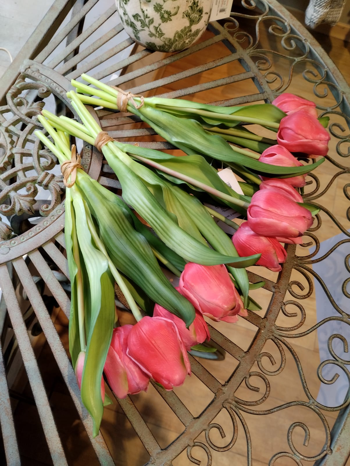 Konstgjorda Tulpaner - Bukett om 5 - 30 cm - Färg: rosa