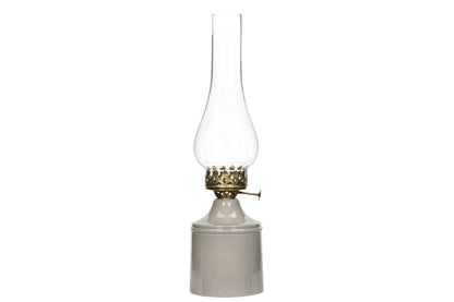 Hög och vacker lampa i en gammaldags stil.  Till värmeljus.  Mått: Diameter 9cm x H 35cm  Material: Emalj, Metall & Glas